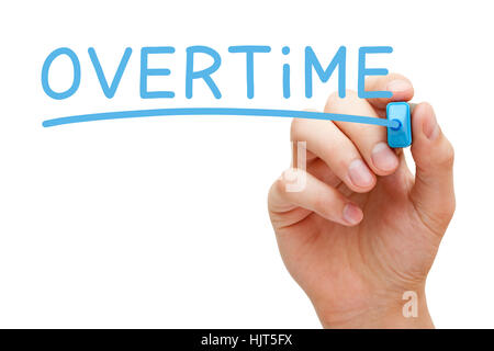 Handschrift Überstunden mit blaue Markierung auf transparentem Glas. Stockfoto