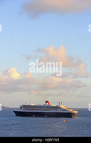 Cunard-Liner, Queen Victoria, verankert sie Tortola, British Virgin Islands Stockfoto