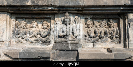 Relief am Tempel von Prambanan, Kecamatan Prambanan, Daerah Istimewa Yogyakarta, Java Tengah, Java, Indonesien Stockfoto