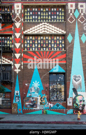 Straßenkunst auf einem Gebäude in der Arts District, Downtown Los Angeles, Kalifornien, USA Stockfoto