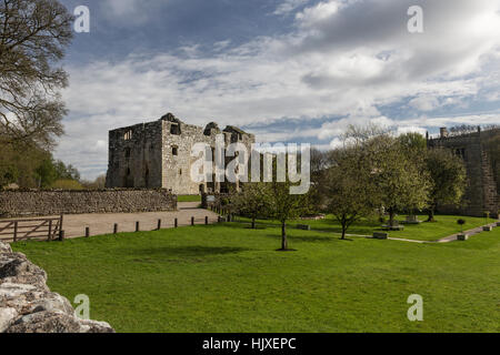 Bardon Tower in der Nähe von Bolton Abbey in der Yorkshire Dales National Park. Stockfoto