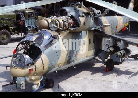 Ungarischen Streitkräfte, Kampfhubschrauber-Regiment von Veszprem, sowjetischen gebaute Hubschrauber MIL 24 Stockfoto