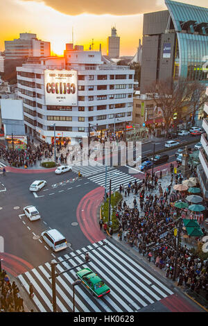 Stadtbild, Omotesando Straße, Tokio, Japan Stockfoto