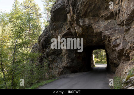 Eisen-Creek-Tunnel. September 2016. Custer State Park, South Dakota, USA Stockfoto