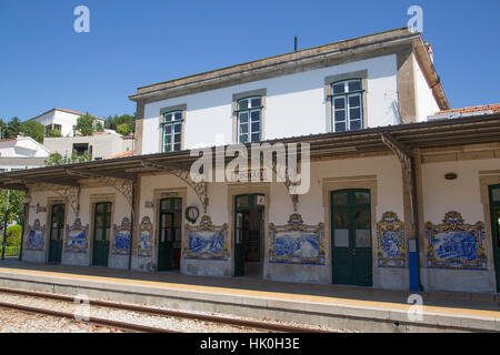 Fliesen Sie-Bilder, Pinhao Railroad Station Alto Douro-Wein-Tal, Portugal Stockfoto