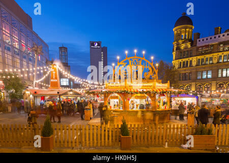 Weihnachtsmarkt am Exchange Square, Manchester, England, Vereinigtes Königreich