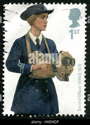 Großbritannien - CIRCA 2009: Eine gebrauchte Briefmarke aus dem Vereinigten Königreich, Darstellung einer Illustration eines zweiten Offiziers - Mitglied der Womens Royal Naval Servi Stockfoto