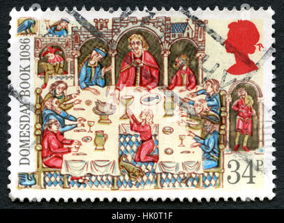 Großbritannien - CIRCA 1986: Eine gebrauchte Briefmarke aus dem Vereinigten Königreich, anlässlich des 900. Jahrestages des Domesday Book. Stockfoto