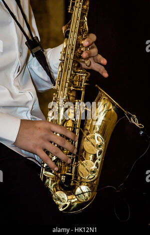 Saxophon spielen Stockfoto