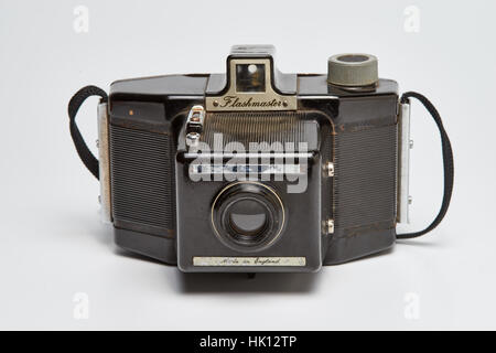 Die Coronet Flashmeister wurde von Coronet Camera Company in ca. 1954 hergestellt. 12 2 1/4 Zoll (6 x 6 cm) Quadrat Belichtungen auf Nummer 120 Rollen Stockfoto