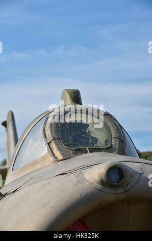 Blick auf das Cockpit des Düsenjägers Lim-6 b Stockfoto