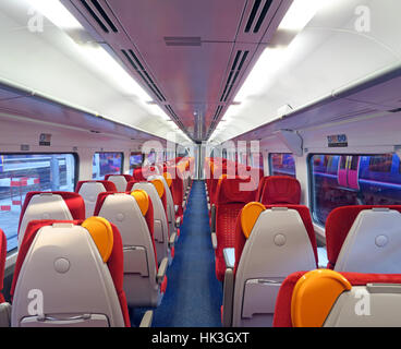 Innenseite der East Midlands Train Carriage, Nottingham, England, Großbritannien Stockfoto