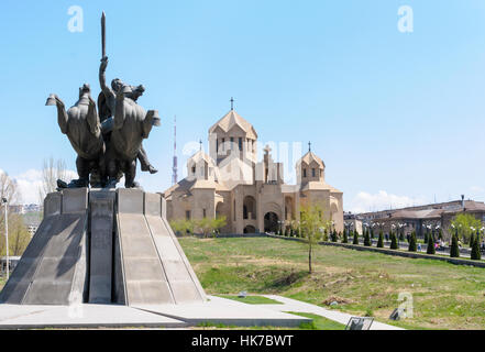 Statue von Andranik Osanian und St Gregory die Belichtungseinheit Kathedrale, Eriwan, Armenien Stockfoto