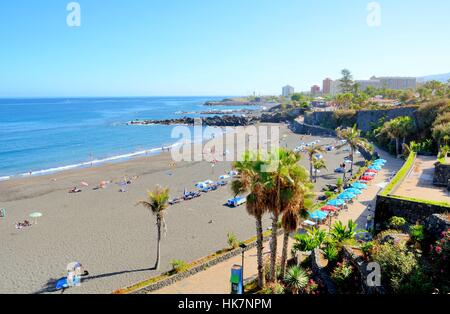 Strand Playa Jardin in Puerto De La Cruz auf Teneriffa. Stockfoto