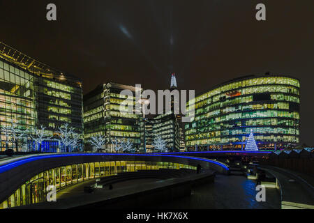 Ein Nacht-Foto von nahe Rathaus Stockfoto