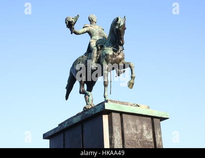 Equestrian Statue von König William II (1792-1849) der Niederlande am Buitenhof Square, den Haag (Den Haag), Niederlande Stockfoto