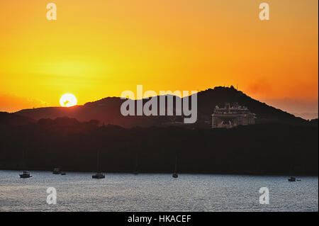 Ornage Sonnenuntergang in der Karibik-Insel Stockfoto