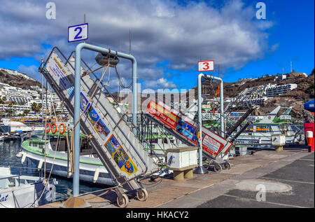 Peurto Rico Hafen Hafen mit Booten Yachten, Urlaubsort, Gran Canaria Stockfoto