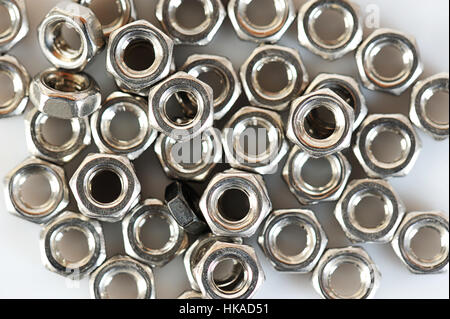 Muttern-mix auf weißem Hintergrund Stockfoto