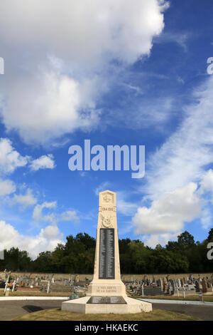 Le Monument Aux Morts. Commonweatlth Krieg. Cimetière Militaire Français. Coulommiers. Stockfoto