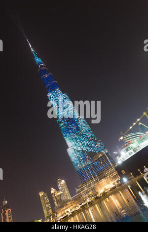 Burj Khalifa, dem höchsten Wolkenkratzer der Welt, Dubai, Vereinigte Arabische Emirate. Stockfoto