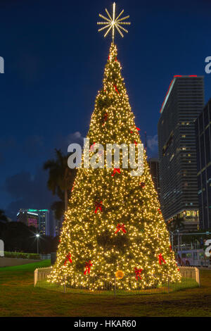 CHRISTMAS TREE BAYFRONT PARK DOWNTOWN MIAMI FLORIDA USA Stockfoto