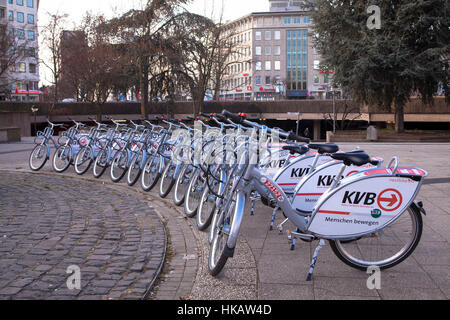 Deutschland, Köln, Fahrräder der Firma Koelner Verkehrsbetriebe KVB (Kölner Verkehrsbetriebe Unternehmen) Stockfoto