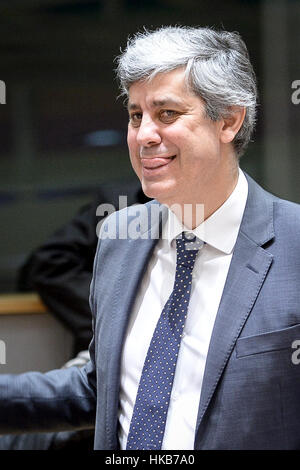 Brüssel, Bxl, Belgien. 27. Januar 2017. Portugals Finanzminister Mario Centeno vor Beginn einer europäischen zierungs-Minister-Sitzung (ECOFIN) in Brüssel am 27.01.2017 von Wiktor Dabkowski Credit: Wiktor Dabkowski/ZUMA Draht/Alamy Live News Stockfoto