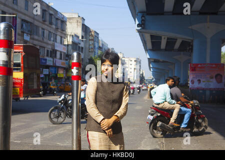 Pune, Indien. 24. November 2016. 24. November 2016, Pune - Indien. Porträt von Frauen Rechte Aktivist Trupti Desai.Ms Desai, 32, ein sozialer Aktivist wurde an der Spitze einer Reihe von hochkarätigen und erfolgreiche Kampagnen, Zugang für Frauen, religiöse Stätten zu sichern, die sie aus der in Indien - eine Rolle ausgeschlossen wurden, die sie gesehen hat Morddrohungen erhalten und das Opfer von gewalttätigen Übergriffen. Bildnachweis: Subhash Sharma/ZUMA Draht/Alamy Live-Nachrichten Stockfoto