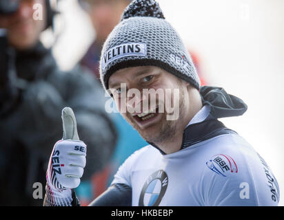 Königssee, Deutschland. 28. Januar 2017. Deutsche Skelett Rennfahrer Alexander Gassner bei der Skeleton WM in Schönau am Königssee, Deutschland, 28. Januar 2017. Gassner kam auf den dritten Platz. : Bildnachweis Peter Kneffel/Dpa: Dpa picture-Alliance/Alamy Live News Stockfoto