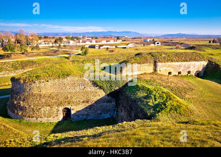 Stadt von Palmanova Wehrmauern und Gräben, Region Friaul-Julisch Venetien, Italien Stockfoto