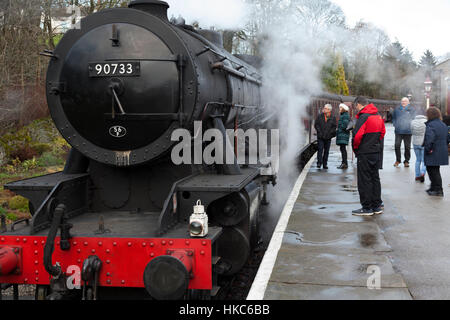 Dampf Lok 90733 auf der Keighley & Wert Valley Railway, Oxenhope, West Yorkshire Stockfoto