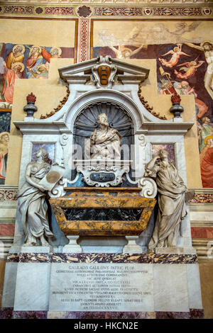 Grab von Galileo Galilei in die Basilika Santa Croce in Florenz Italien Stockfoto