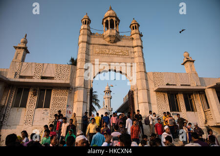 Haji Ali Dargah, eine islamische Moschee und Grab in Mumbai (Bombay), Indien. Stockfoto