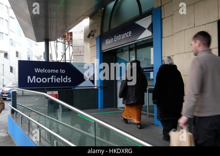 Moorfields Eye Hospital, Haupteingang Stockfoto