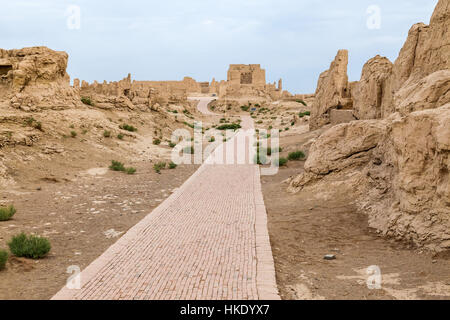 Ruinen des alten militärischen Außenpostens von Jiaohe, Turpan, Autonome Region Xinjiang, China. Stockfoto