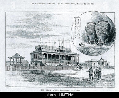 Ein historisches Gemälde des Grand Standes im Yokohama Race Club im Jahr 1890, das die elegante und lebhafte Atmosphäre des Pferderennens während des späten 19. Jahrhunderts in Japan darstellt. Das Kunstwerk zeigt die sozialen und kulturellen Ereignisse der Zeit. Stockfoto
