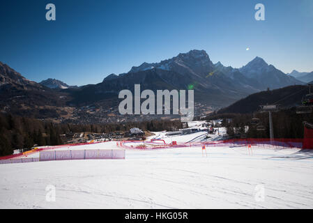 Cortina d ' Ampezzo, Italien. 27. Januar 2017. Olympia-Piste in Cortina d ' Ampezzo, Italien am 27. Januar 2017 Wochenende Rennen bereit. Bildnachweis: Rok Rakun/Pacific Press/Alamy Live-Nachrichten Stockfoto