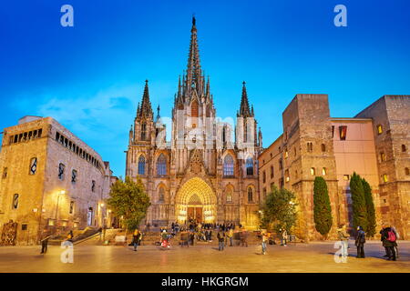 Kathedrale von Barcelona am Abend, Barri Ghotic Viertel, Katalonien, Spanien Stockfoto