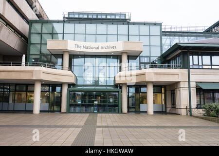 Außenansicht des National Archives in Kew, Südwest-London, England, Großbritannien Stockfoto