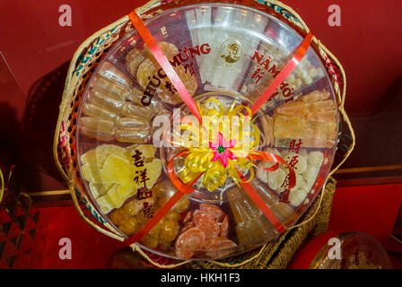 Paris, Frankreich, französische Chinatown-Dekoration für das chinesische Neujahr, Tang Freres Asian Supermarket, Schaufenster, Nahaufnahme Essen Stockfoto
