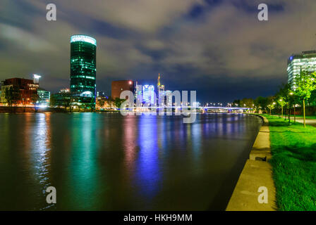 Frankfurt Am Main: Westhafen Tower am Main, Westhafen, Hessen, Hessen, Deutschland Stockfoto