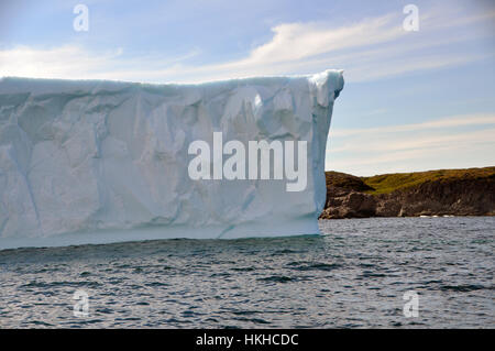 Eisberg in der Nähe von St. Anthony, Neufundland Stockfoto