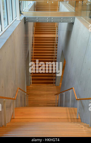 Das zentrale Treppenhaus im Kimball Kunstmuseum Renzo Piano Pavillon. Stockfoto