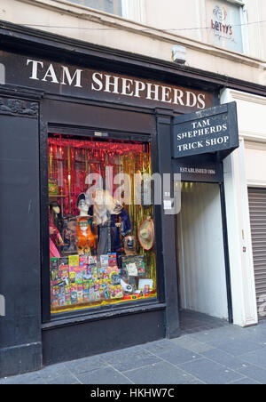 TAM Shephards Glasgow Joke Shop/Trick Shop, 33 Queen St, Glasgow, Schottland, Großbritannien, G1 3EF Stockfoto