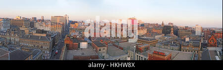 Glasgow City Skyline Panorama, Strathclyde, Schottland, Großbritannien, G1 1QE mit Blick auf George Square und den Osten Stockfoto