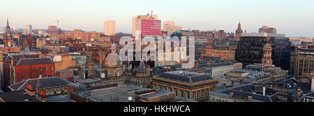 Glasgow City Skyline Panorama, Strathclyde, Schottland, Großbritannien, G1 1QE mit Blick auf George Square und den Osten Stockfoto