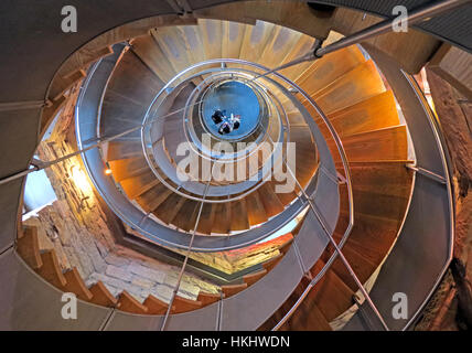 The Lighthouse Helical Staircase, 11 Mitchell LN, Glasgow, Schottland, Vereinigtes Königreich, G1 3NU Stockfoto