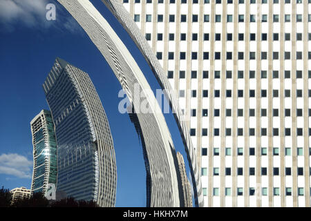 Cloud Gate Chicago mit Reflexion von Gebäuden Stockfoto