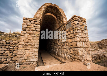 Durchgang, Takht-e Soleyman; Westen Azarbaijan, Iran Stockfoto